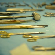 Klasyczne narzędzia chirurgiczne i stomatologiczne